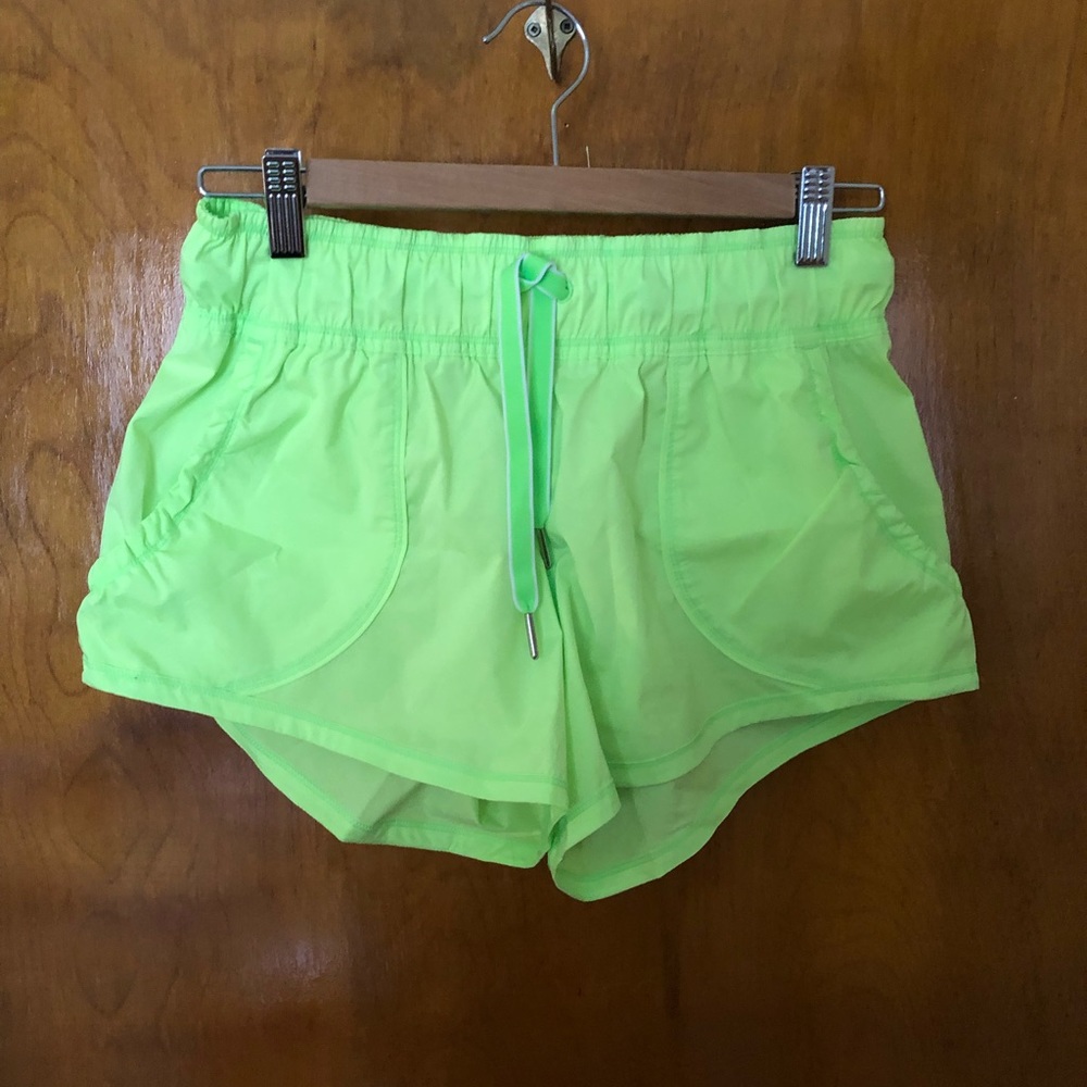 ➕SOLD➕ Lululemon neon green, no liner, running shorts